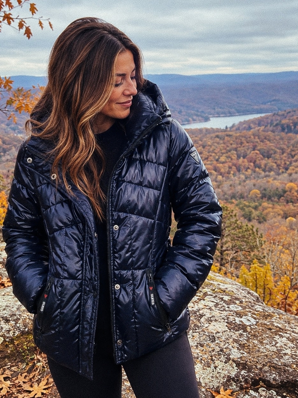 GUESS Puffer Jacket XL Navy Blue Shiny Quilted Winter Coat